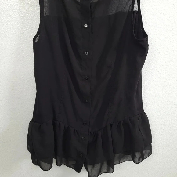 Princess Vera Wang Ruffle Bottom Top - Picture 9 of 12